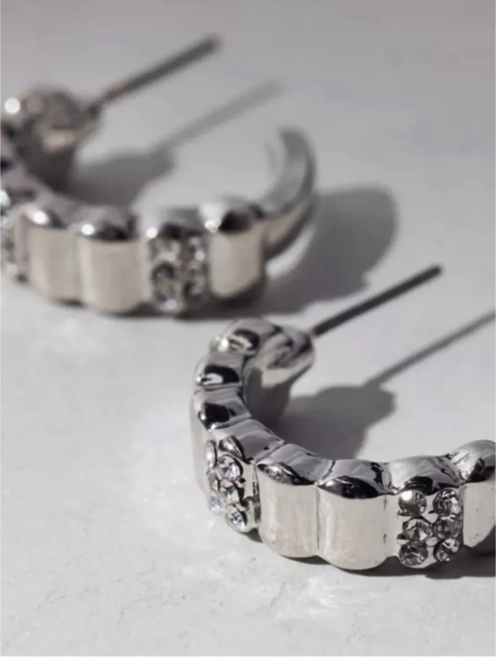 New! Carolina Ridge Silver Hoop Earrings NWT (1039)